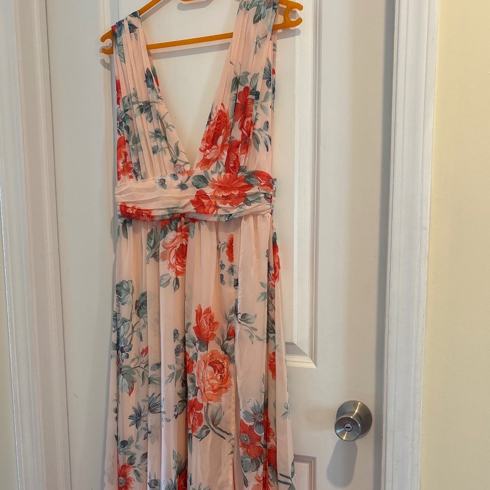 Lulu’s Garden Meandering Maxi dress